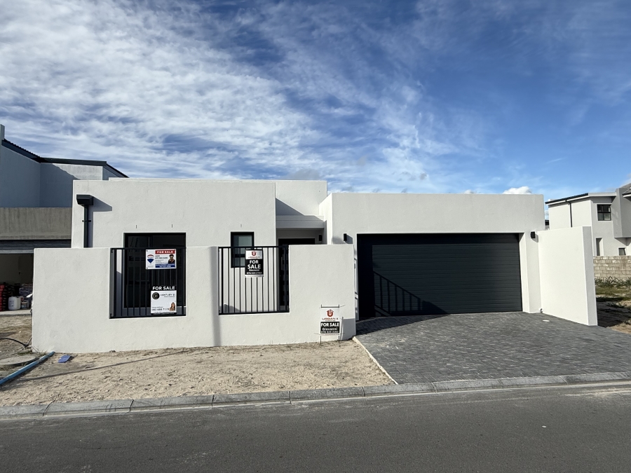 4 Bedroom Property for Sale in Sandown Western Cape